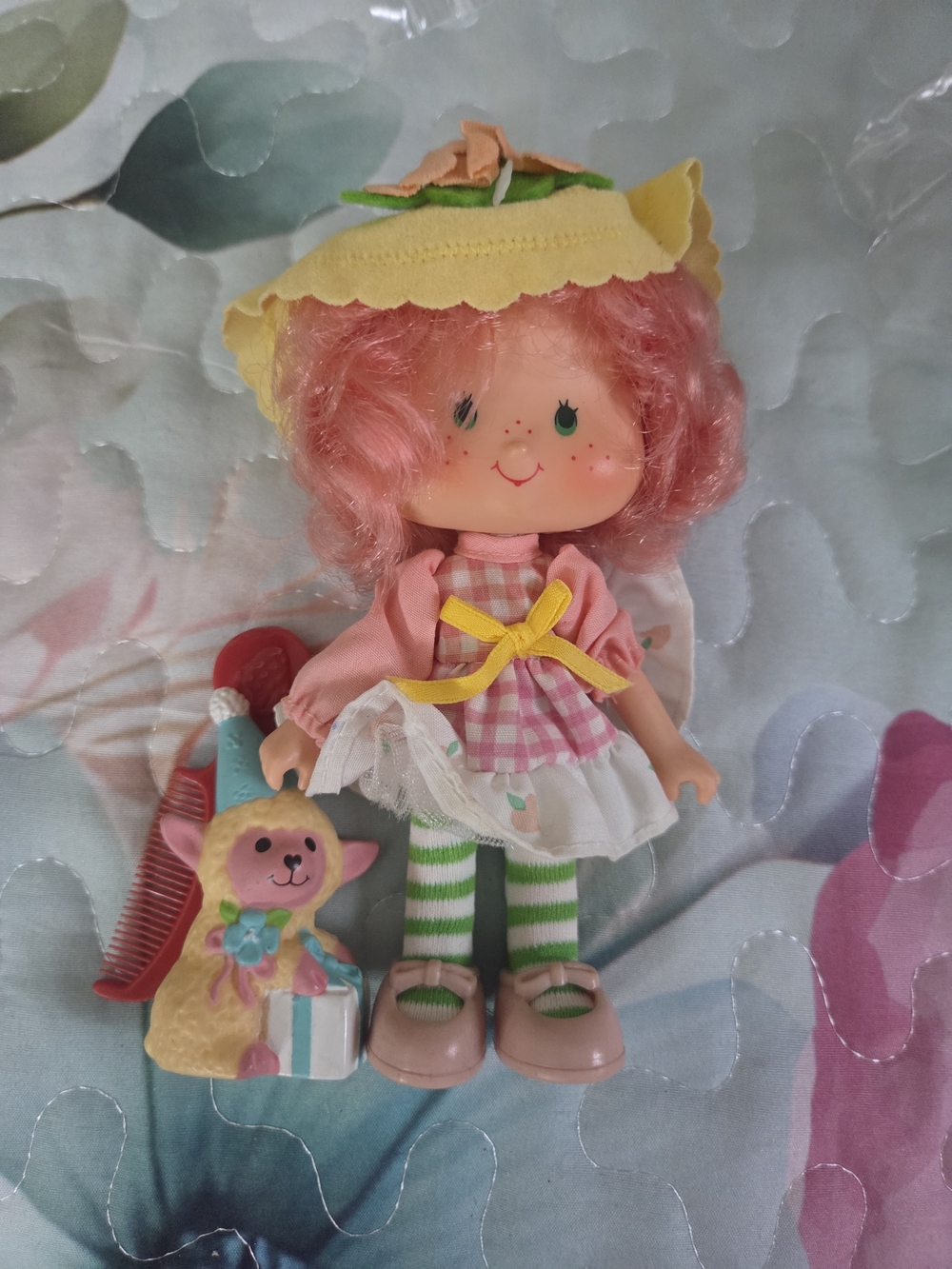 RARE Strawberry Shortcake Peach Blush And Malonie Sheep. in Near Mint Condition